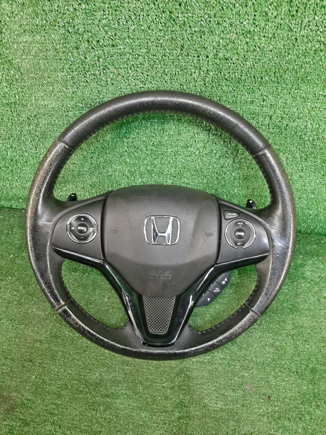 Руль HONDA VEZEL RU4 1 ракурс