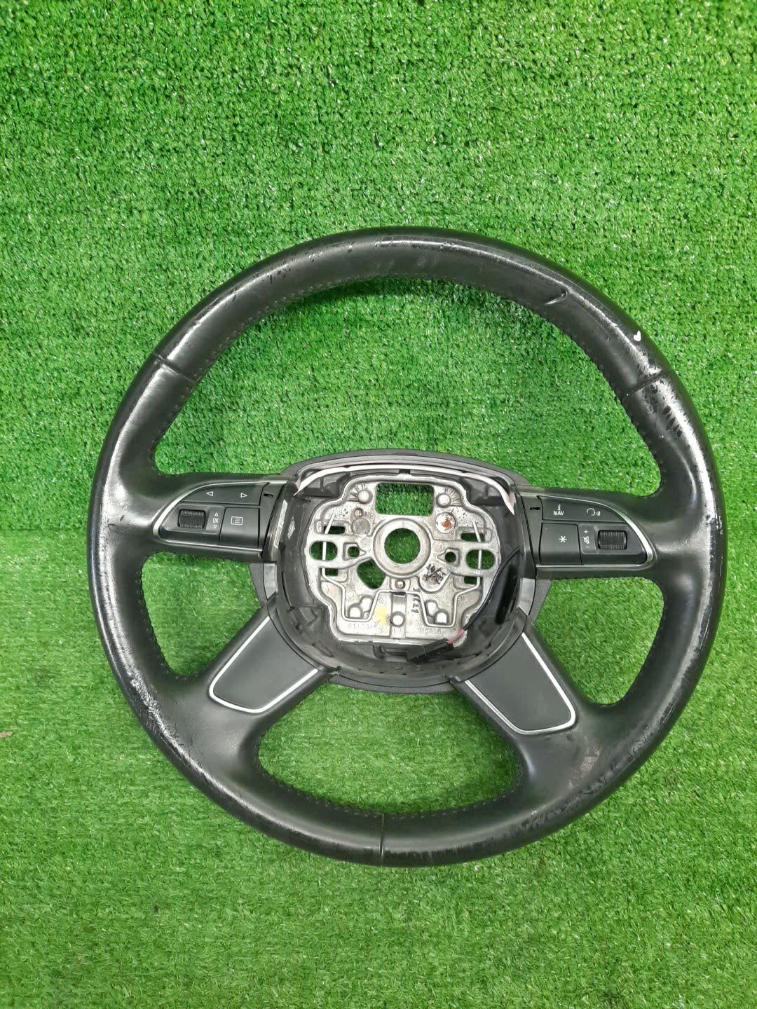 Руль AUDI A6 4G2, C7, 4G5 1 ракурс Руль AUDI A6 4G2, C7, 4G5 1 ракурс