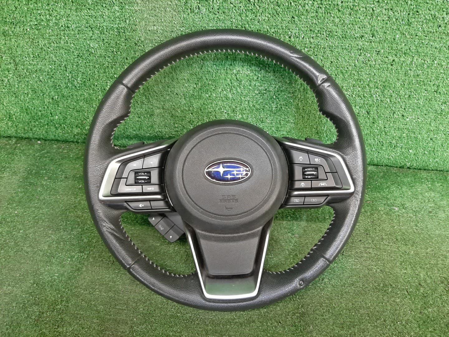 Руль SUBARU IMPREZA GT7 1 ракурс Руль SUBARU IMPREZA GT7 1 ракурс