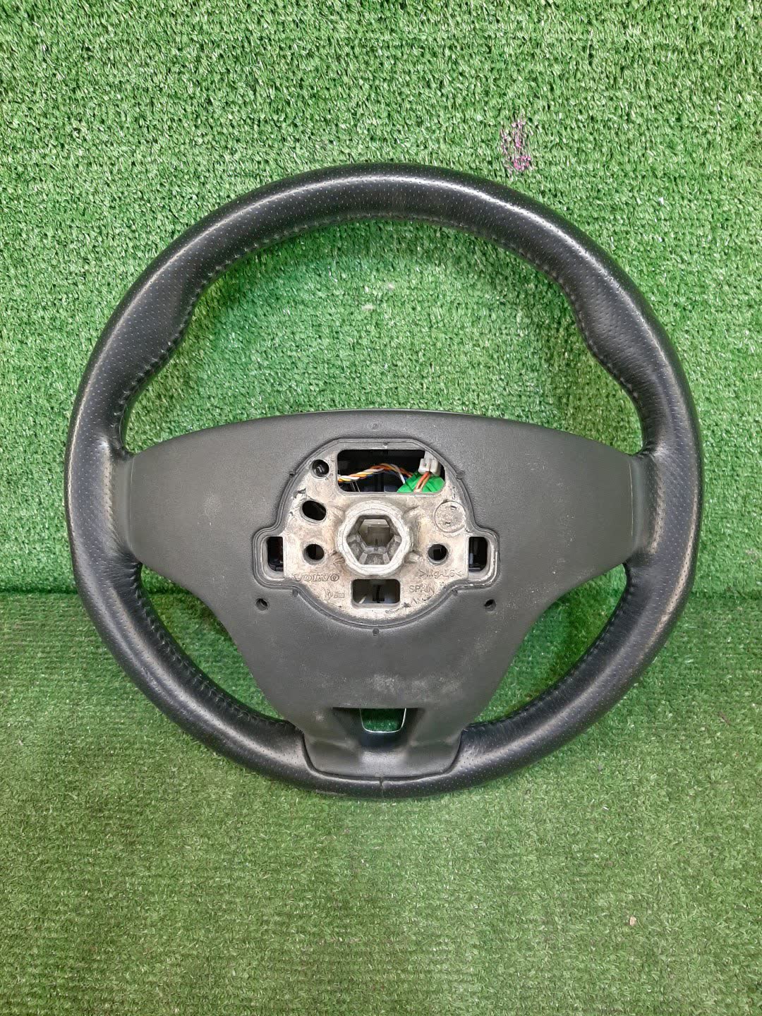 Руль VOLVO V60 FW47 2 ракурс