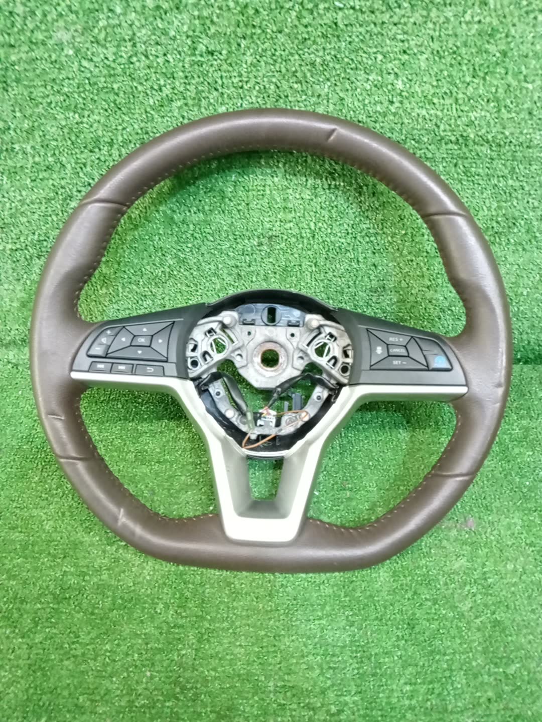 Руль NISSAN SERENA C27 1 ракурс