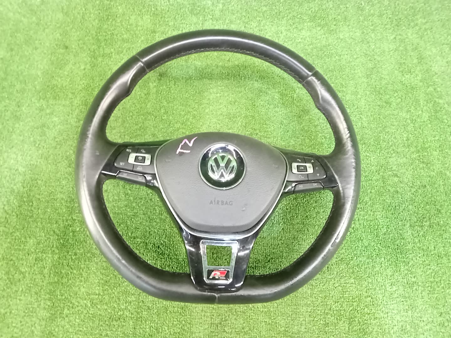 Руль VOLKSWAGEN GOLF 5G1 1 ракурс