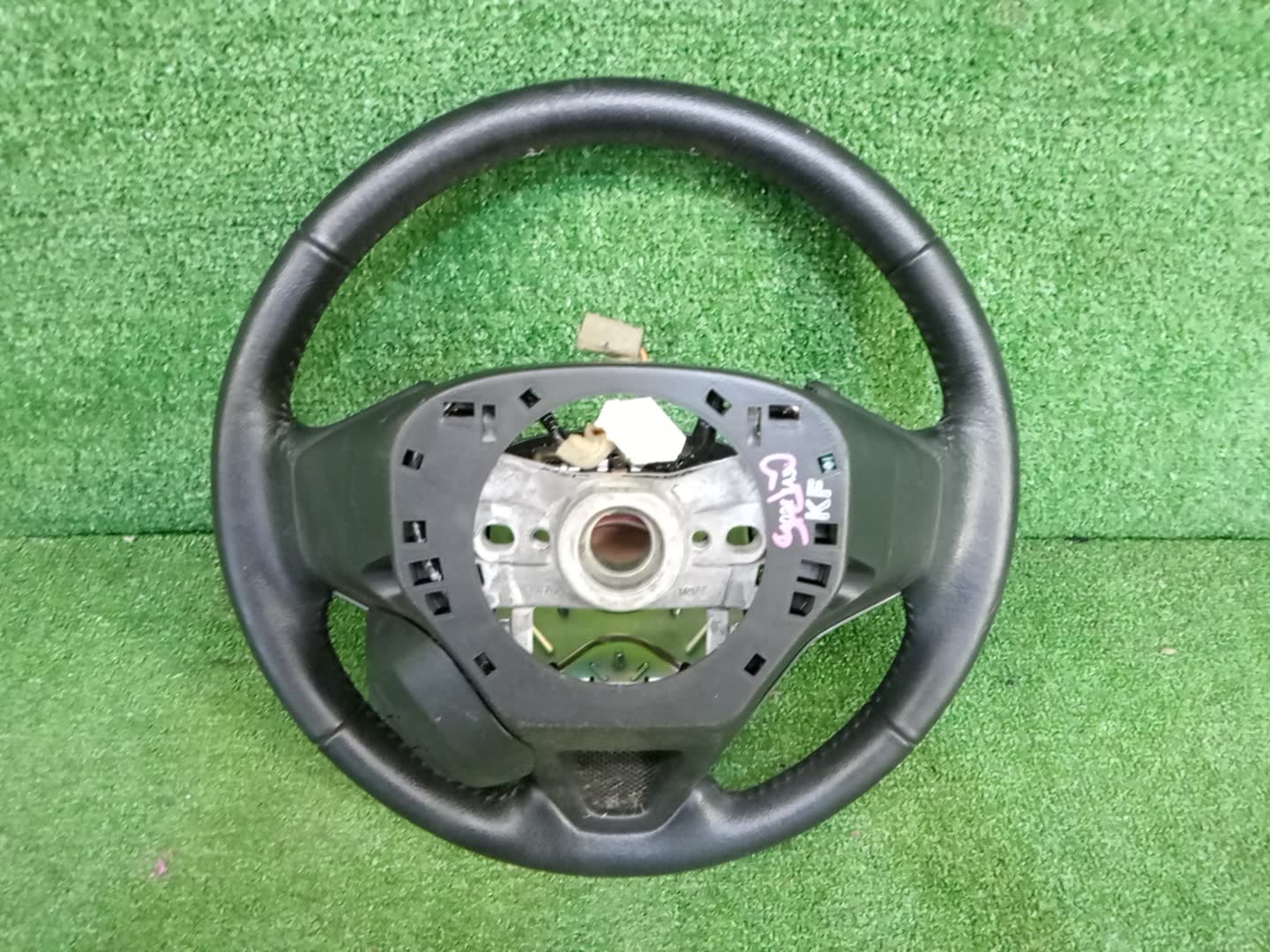 Руль HONDA FIT GP5 2 ракурс