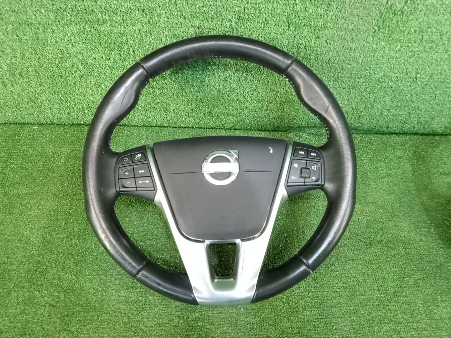 Руль VOLVO V40 MV 1 ракурс