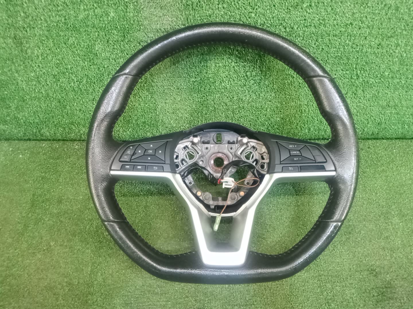Руль NISSAN SERENA C27 1 ракурс