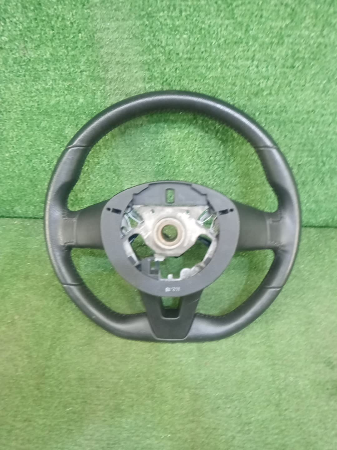 Руль NISSAN SERENA C27 3 ракурс