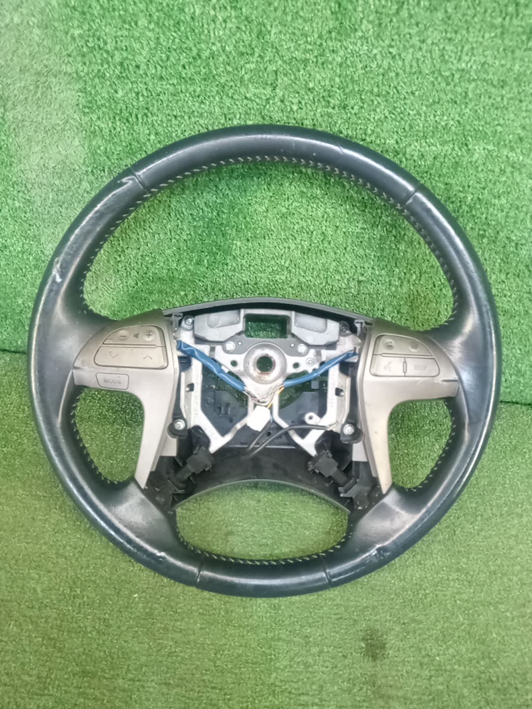 Руль TOYOTA BLADE AZE156H 1 ракурс