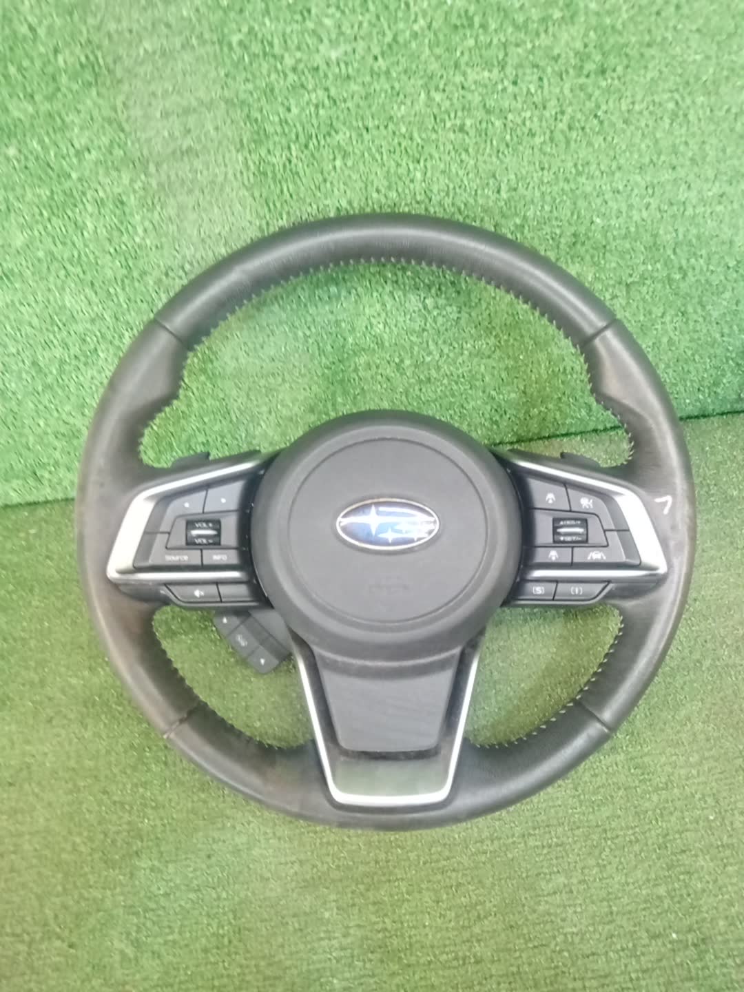 Руль SUBARU IMPREZA GT7 1 ракурс Руль SUBARU IMPREZA GT7 1 ракурс