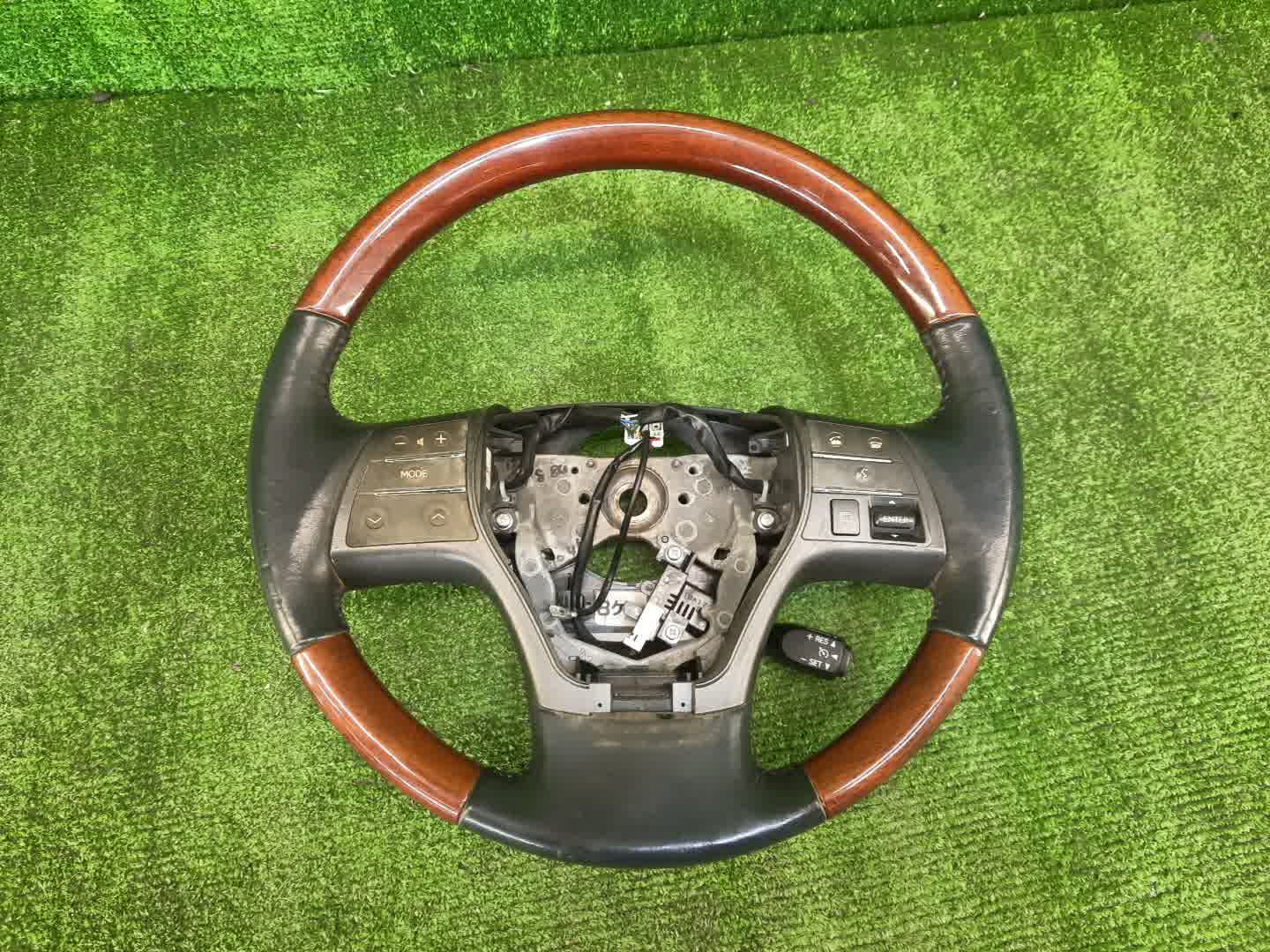 Руль LEXUS HS250H ANF10 1 ракурс
