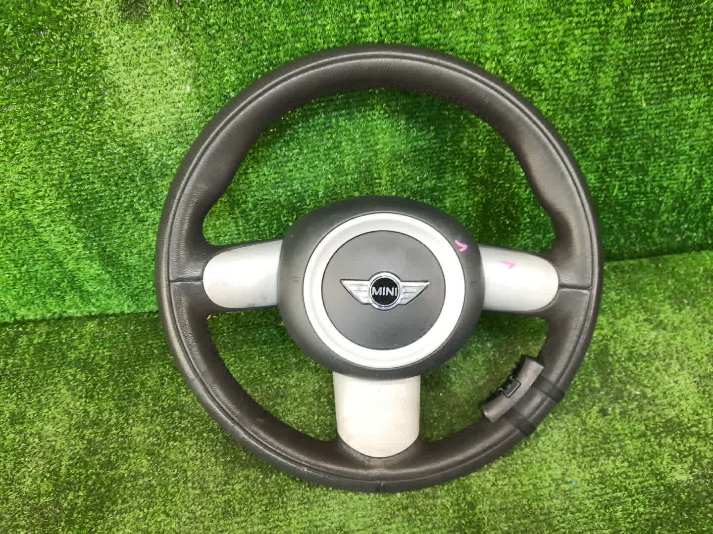 Руль MINI HATCH R53 1 ракурс