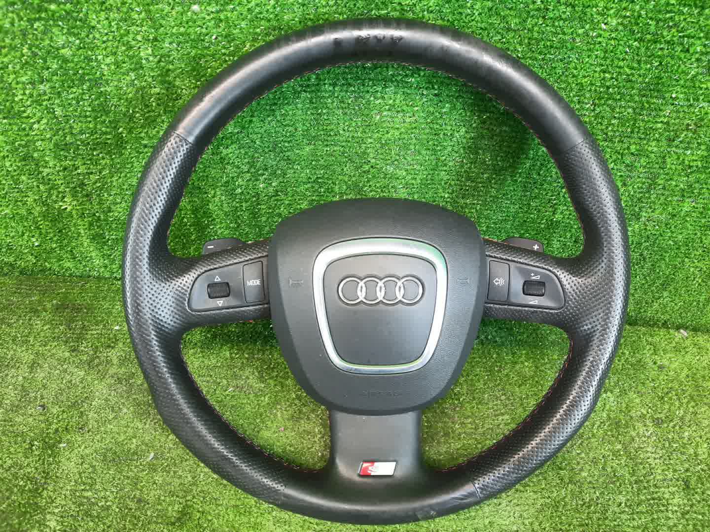 Руль AUDI A6 C6, 4F5, 4F2 1 ракурс Руль AUDI A6 C6, 4F5, 4F2 1 ракурс