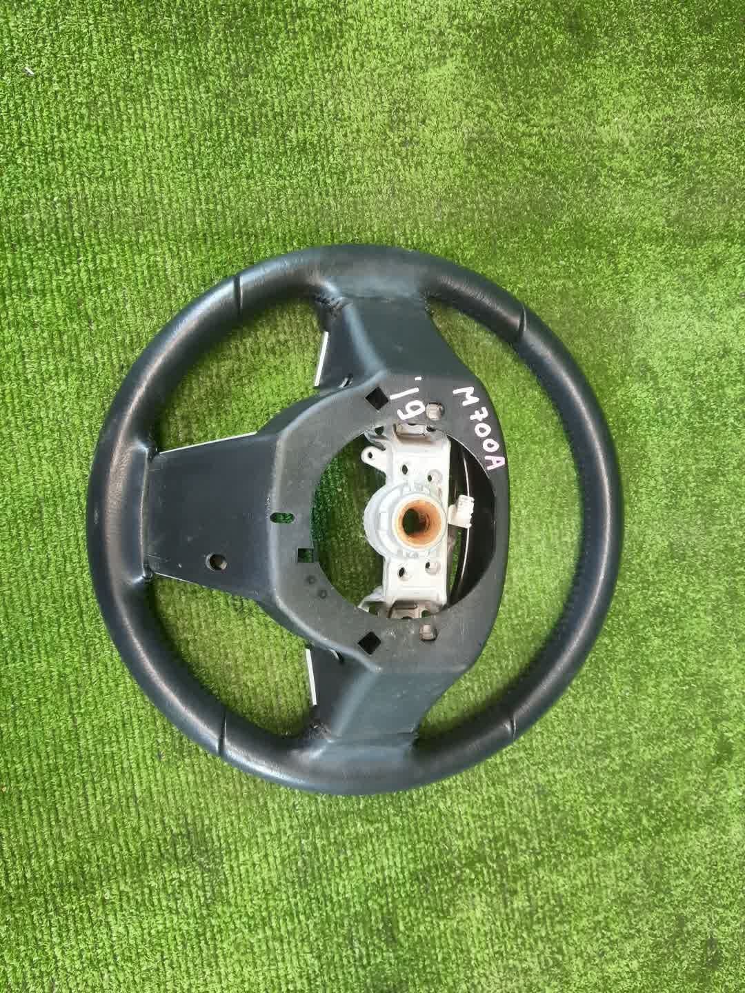 Руль TOYOTA PASSO M700A 2 ракурс