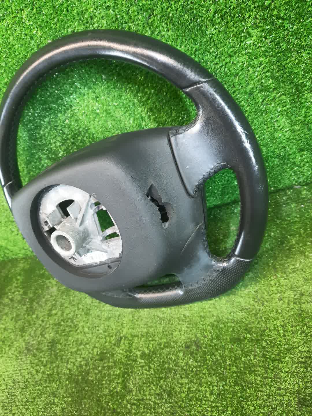 Руль CITROEN C4 B7 3 ракурс
