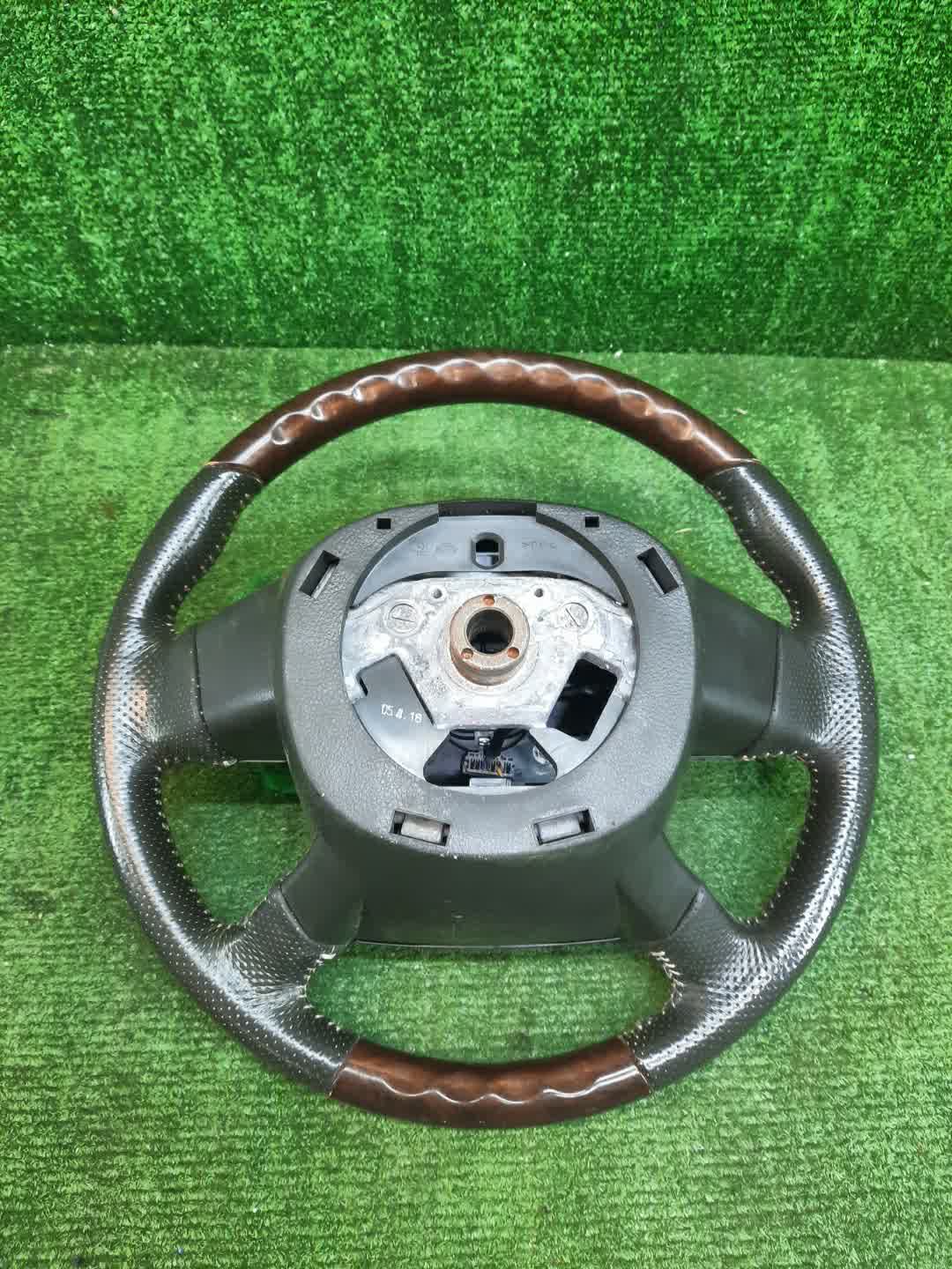 Руль NISSAN PRESAGE TU31, TNU31, PU31, PNU31 5 ракурс