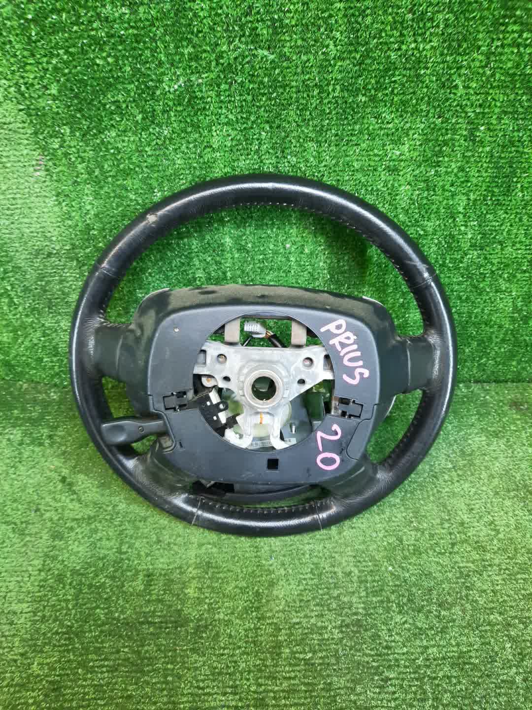 Руль TOYOTA PRIUS NHW20 5 ракурс