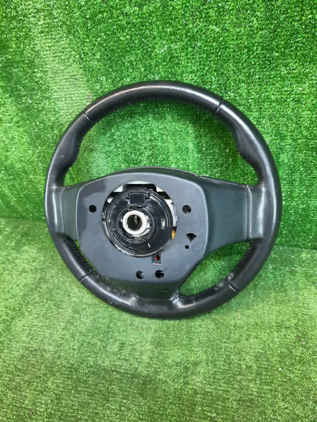 Руль TOYOTA COROLLA FIELDER NZE161G 4 ракурс
