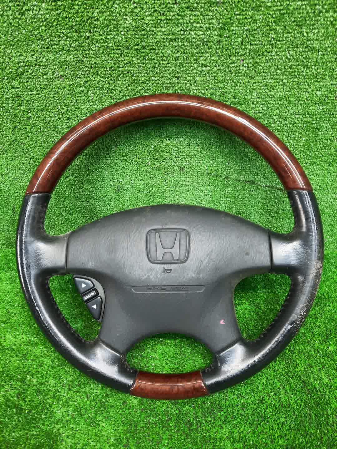 Руль HONDA INSPIRE UA4 1 ракурс