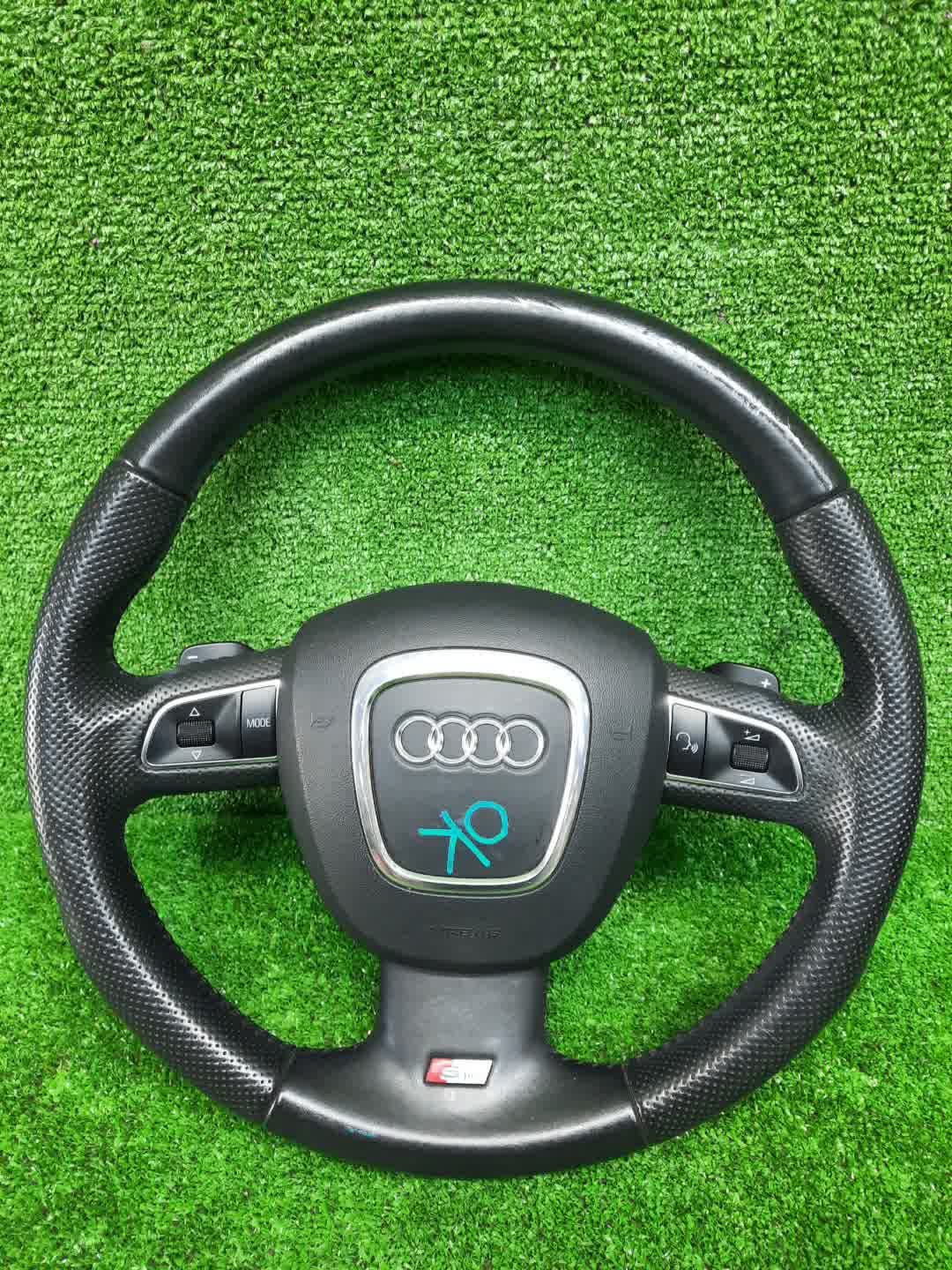 Руль AUDI Q5 8RB 1 ракурс