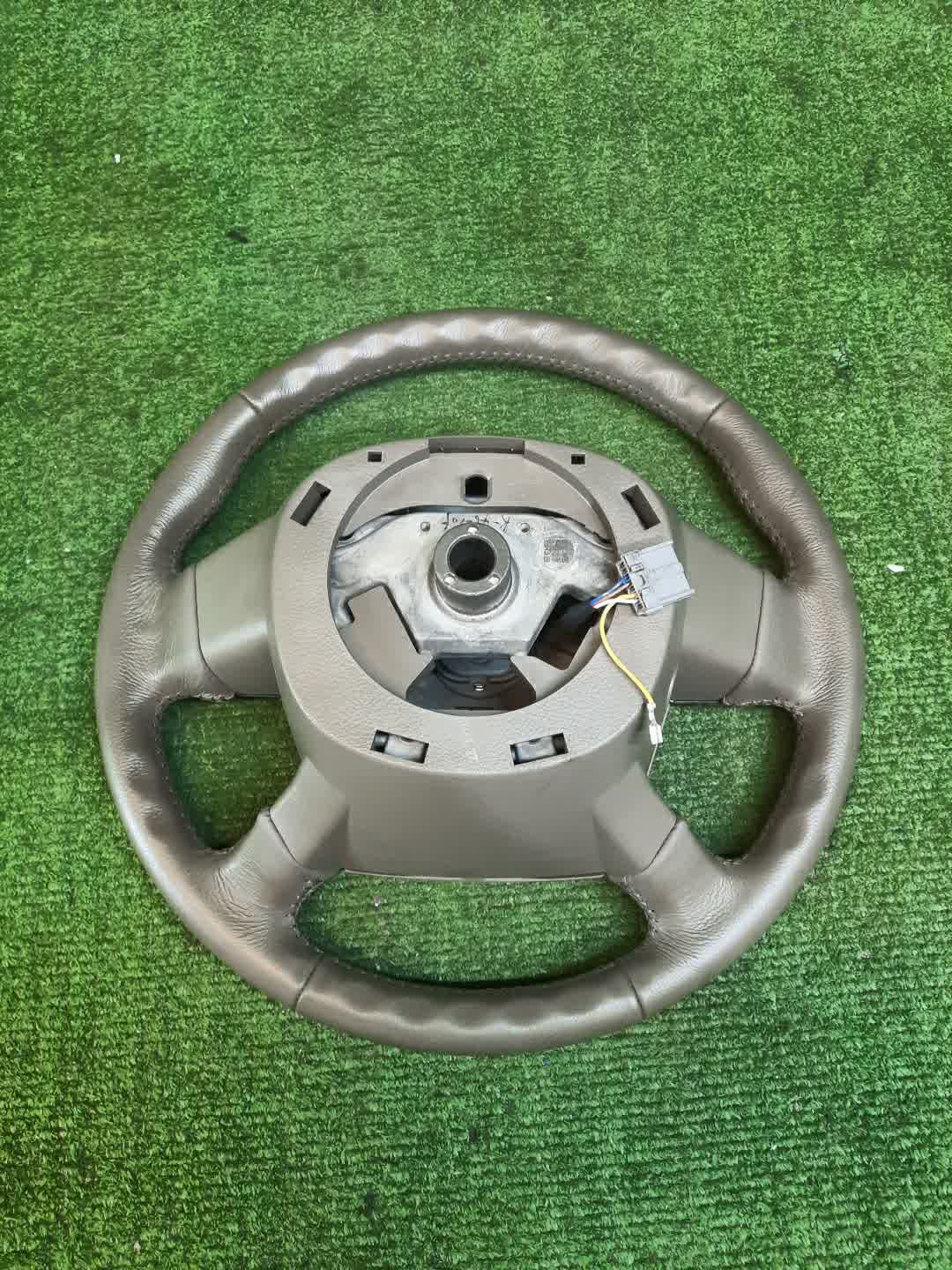 Руль NISSAN TEANA J31, PJ31, TNJ31 2 ракурс Руль NISSAN TEANA J31, PJ31, TNJ31 2 ракурс