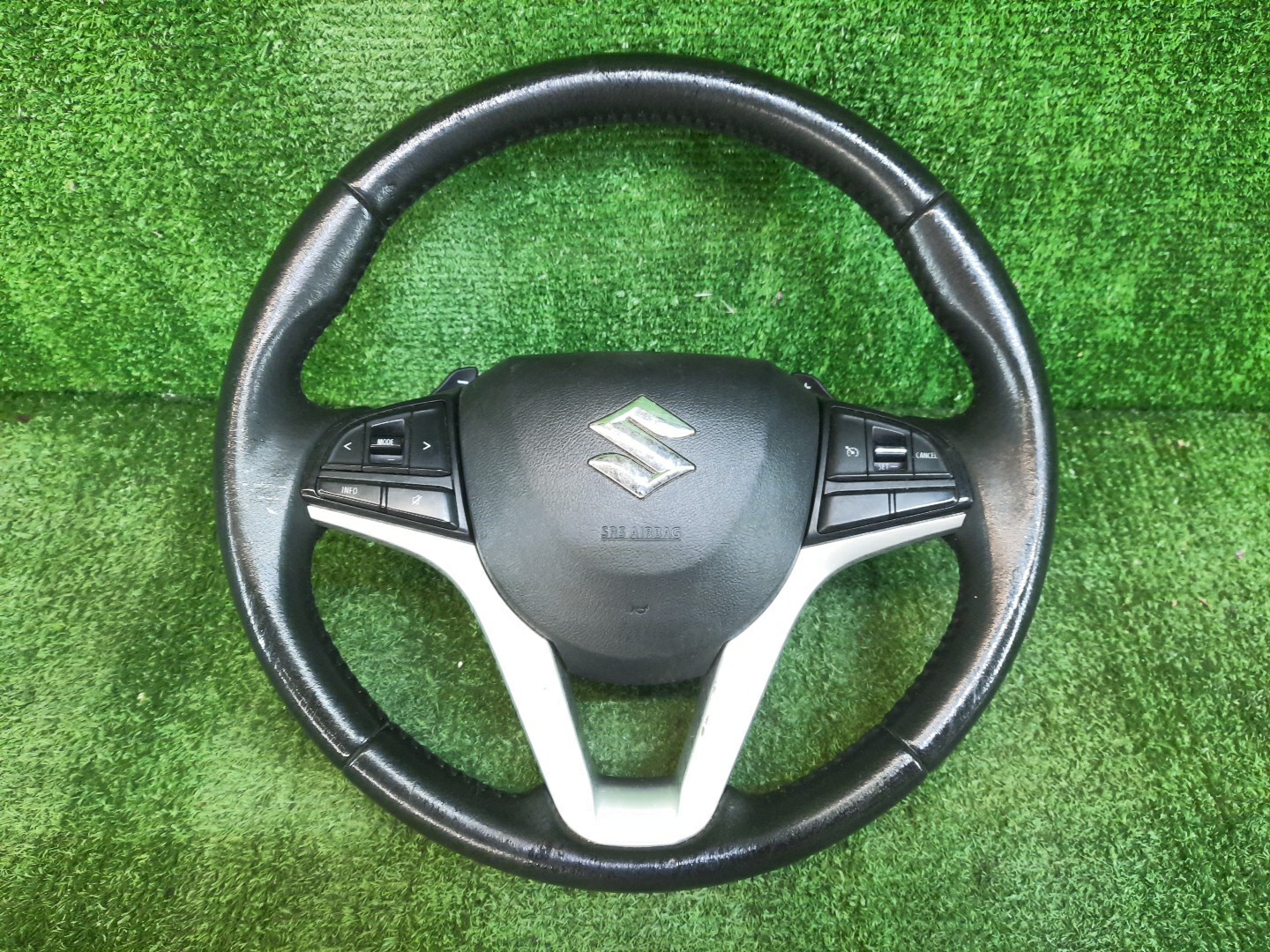 Руль SUZUKI SOLIO MA36S 1 ракурс
