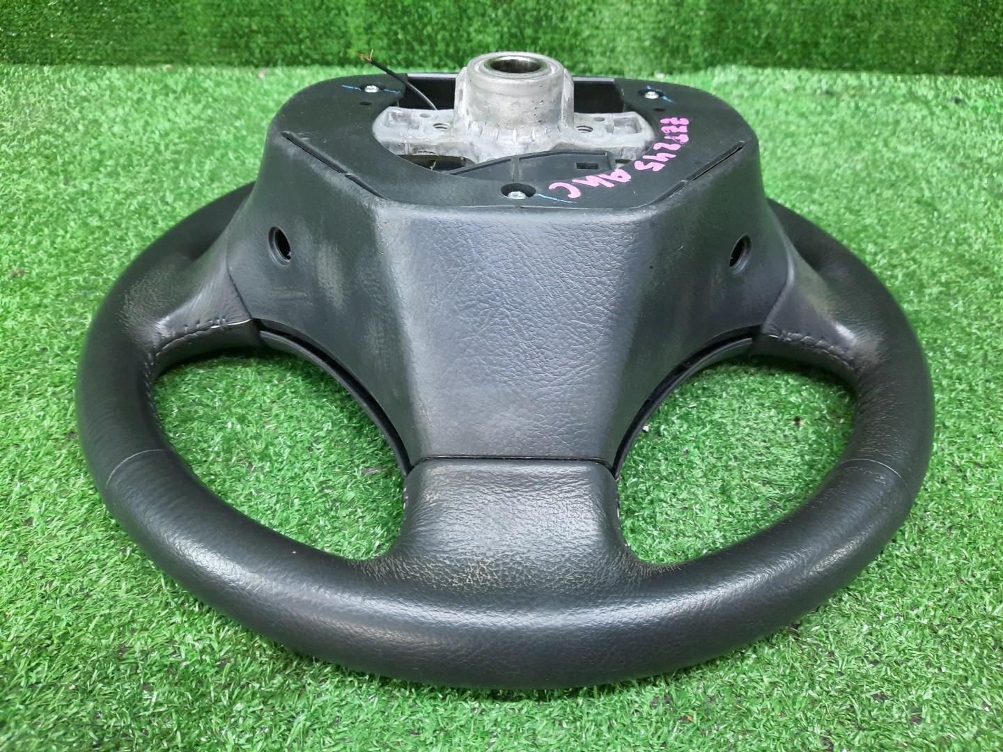 Руль TOYOTA ALLION ZZT245 3 ракурс