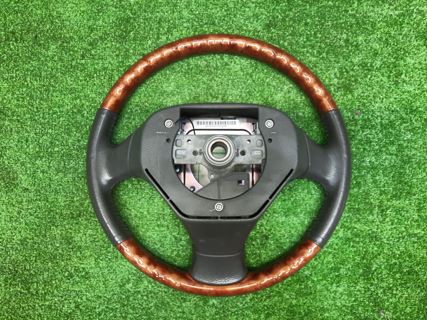 Руль TOYOTA PREMIO ZZT240 2 ракурс