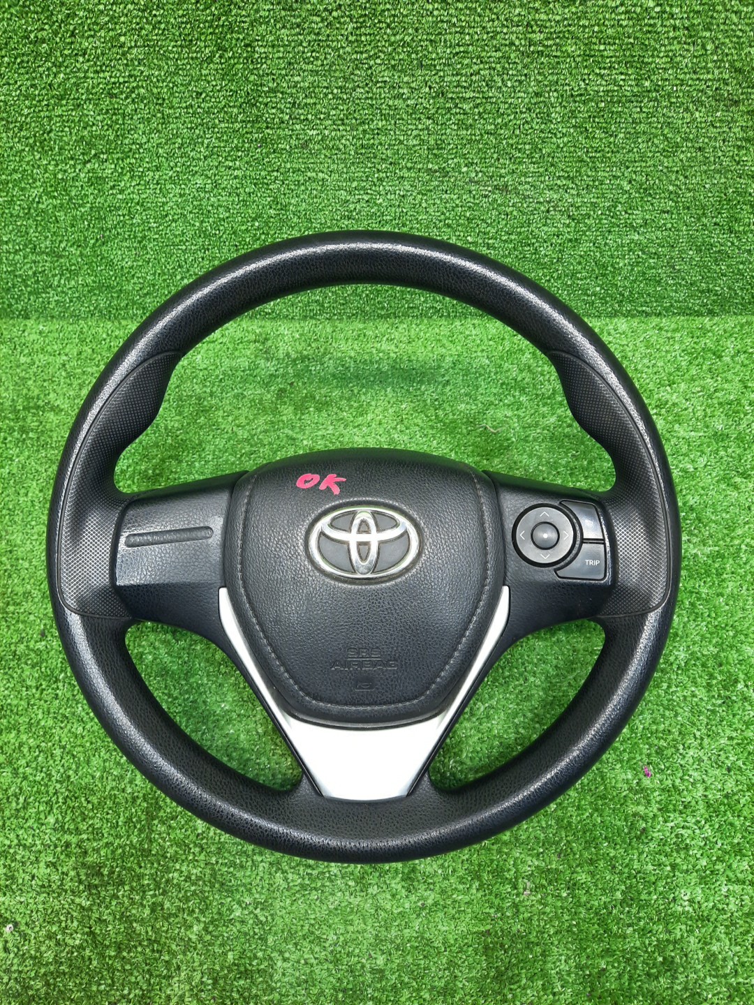 Руль TOYOTA COROLLA FIELDER NKE165G 1 ракурс