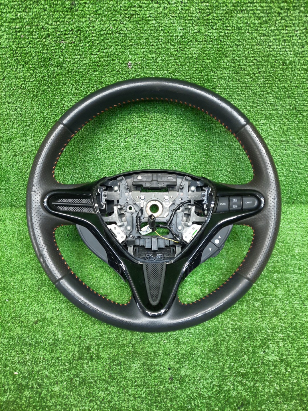 Руль HONDA FIT SHUTTLE GP2 1 ракурс