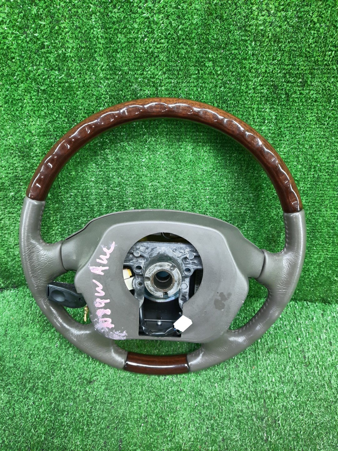 Руль MITSUBISHI CHARIOT GRANDIS N84W 3 ракурс