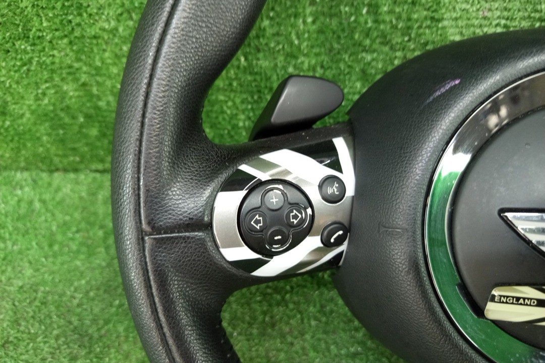 Руль MINI COUNTRYMAN R60 2 ракурс