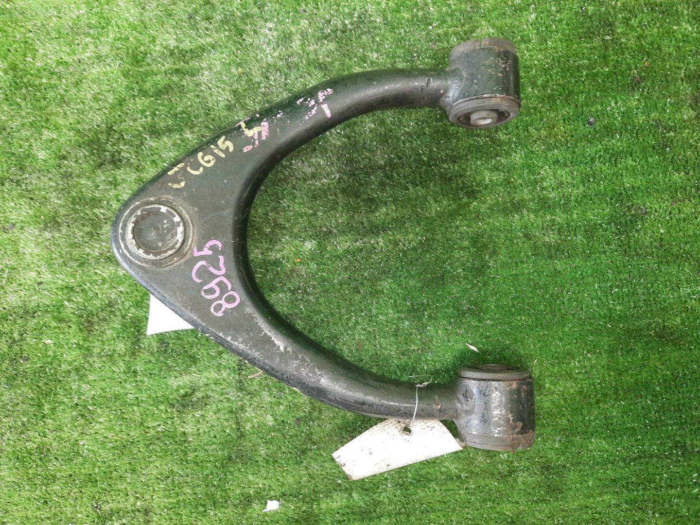 Рычаг левый передний TOYOTA PROGRES JCG15 1JZ-FSE 1 ракурс