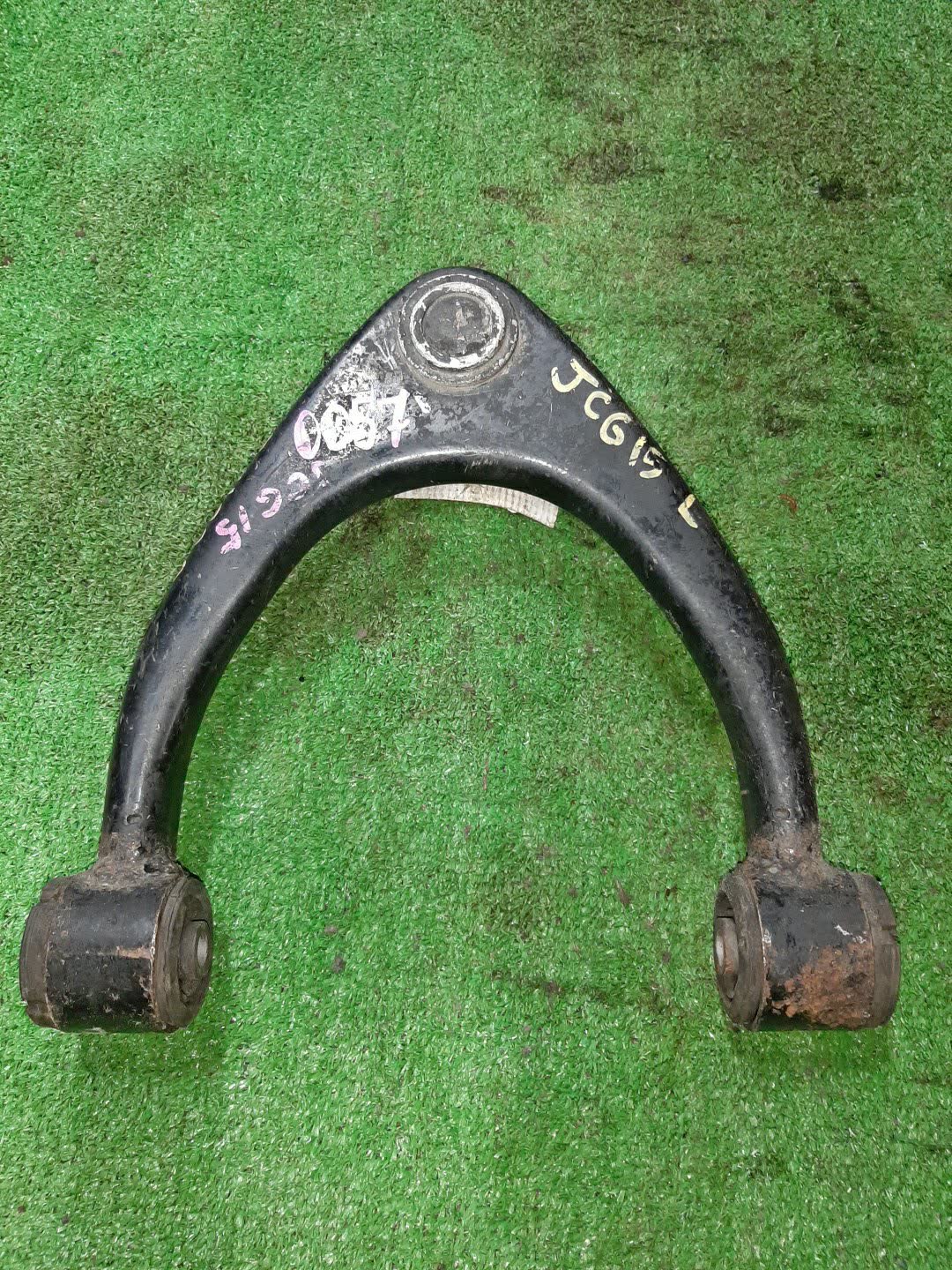 Рычаг левый передний TOYOTA PROGRES JCG15 1JZ-FSE 1 ракурс