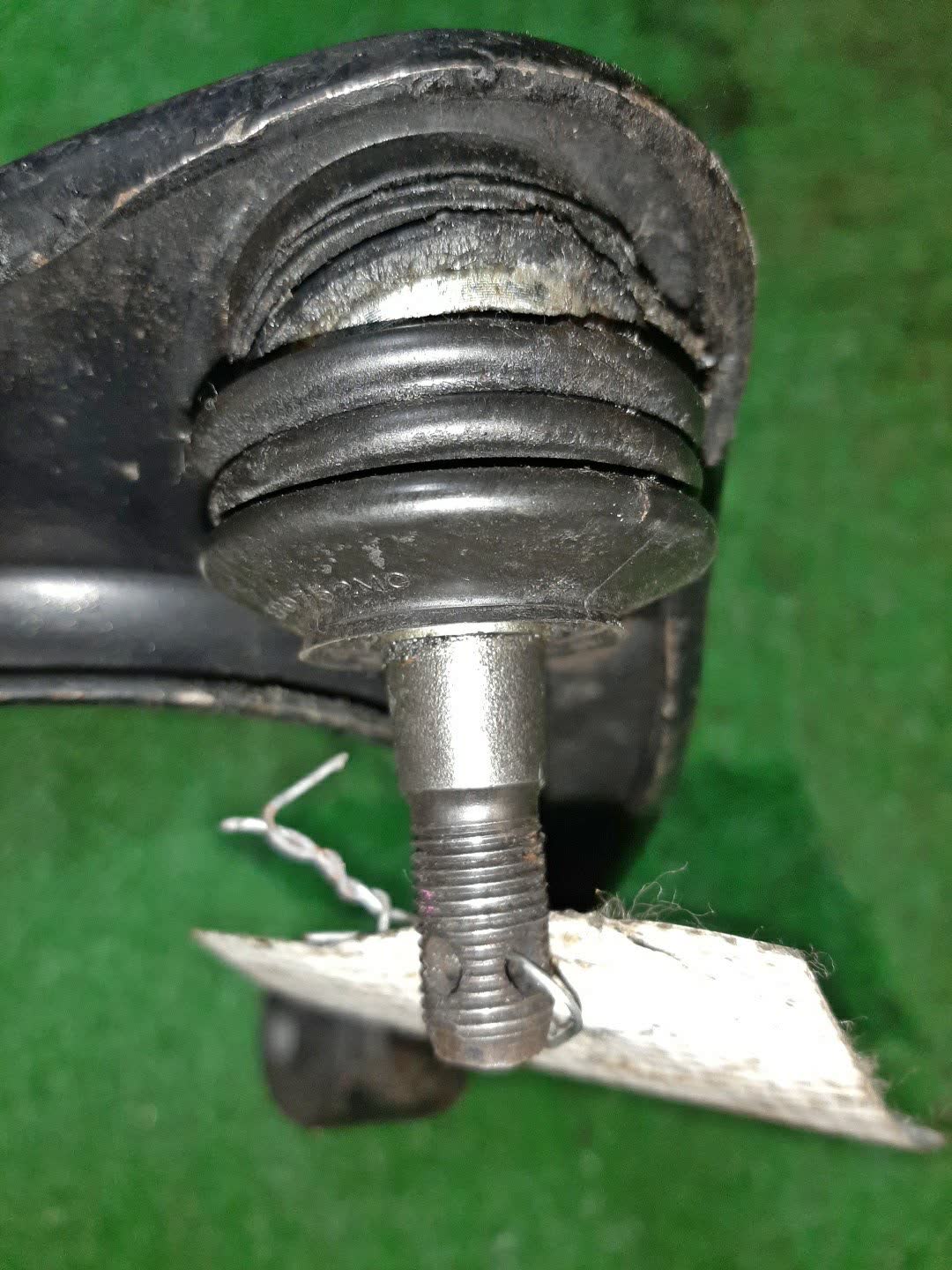 Рычаг левый передний TOYOTA PROGRES JCG15 1JZ-FSE 4 ракурс