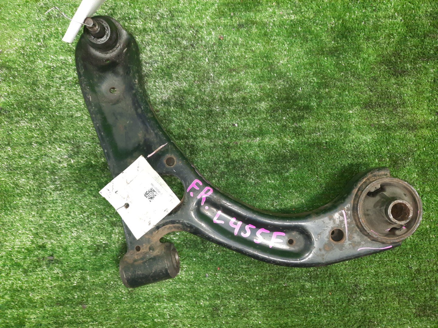 Рычаг правый передний SUBARU LUCRA L455F KF 1 ракурс Рычаг правый передний SUBARU LUCRA L455F KF 1 ракурс
