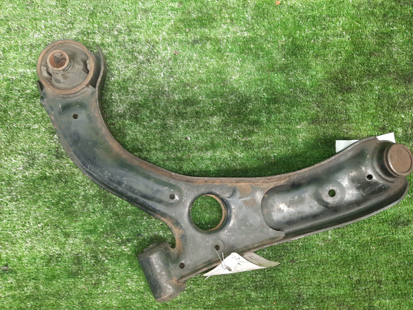 Рычаг правый передний SUBARU LUCRA L455F KF 2 ракурс