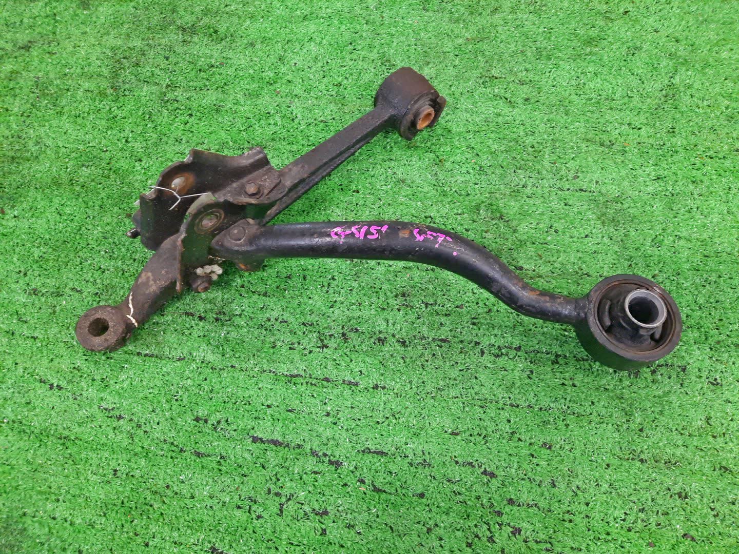 Рычаг левый передний TOYOTA CHASER, CRESTA, CROWN, MARK II GX100, GX90, JZX100, JZX90, LX100, JZS151, JZS155, GS151, LS151, JZX101, SX90 1G-FE, 1JZ-GE, 2L-TE, 2JZ-GE, 2L, 2JZ-GTE, 4S-FI 1 ракурс