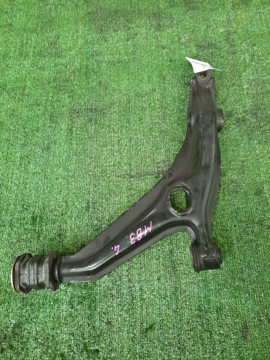 Рычаг левый передний HONDA DOMANI MB3 D15B 1 ракурс