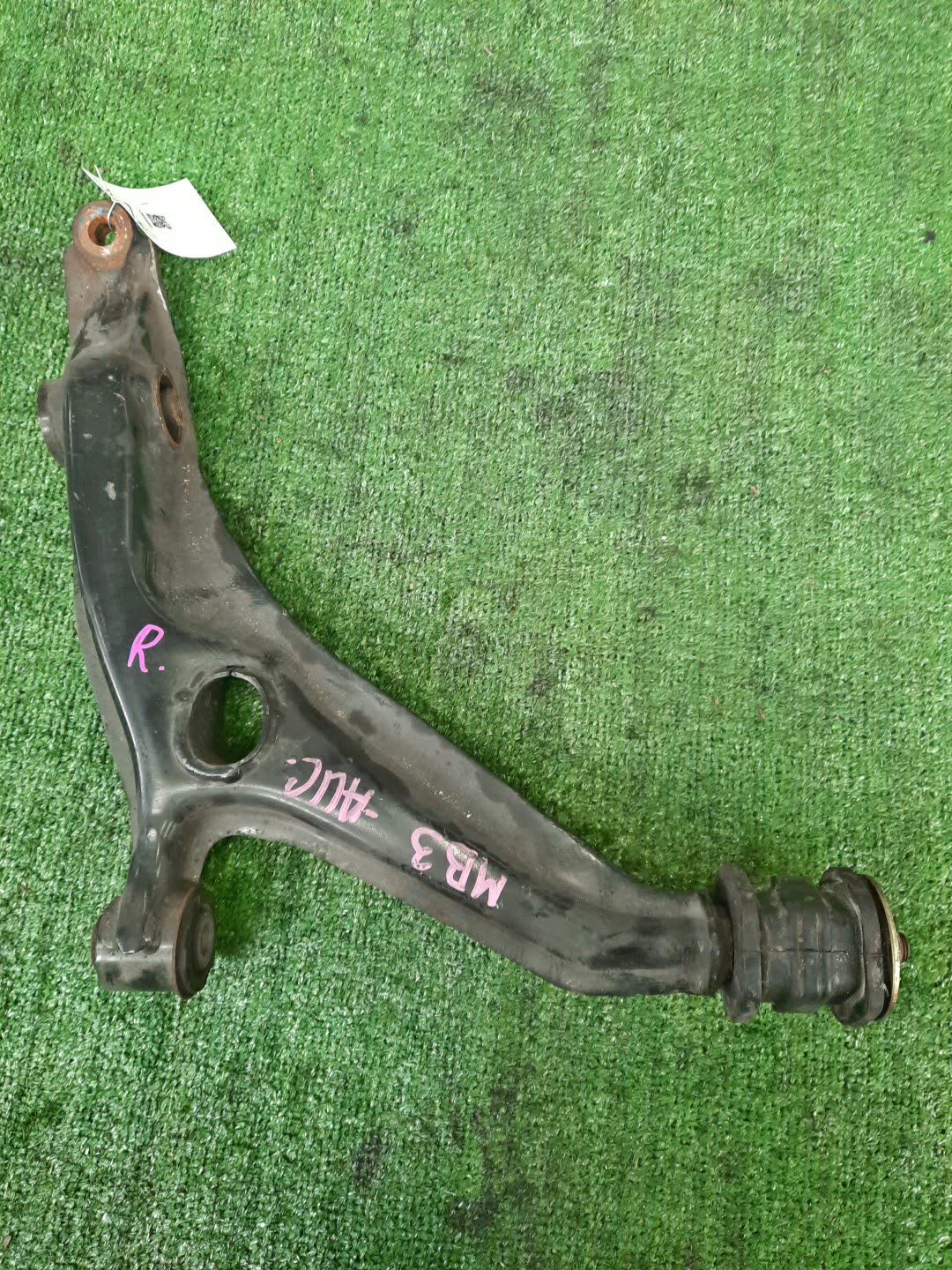 Рычаг правый передний HONDA DOMANI MB3 D15B 1 ракурс