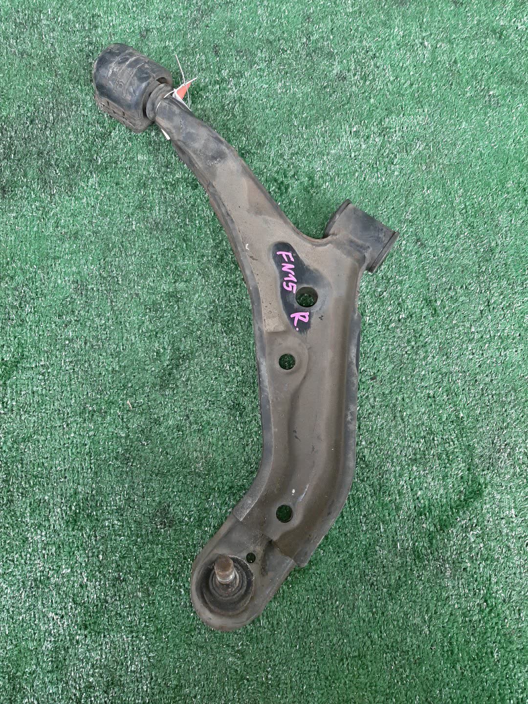 Рычаг правый передний NISSAN PULSAR N15 GA15DE 1 ракурс