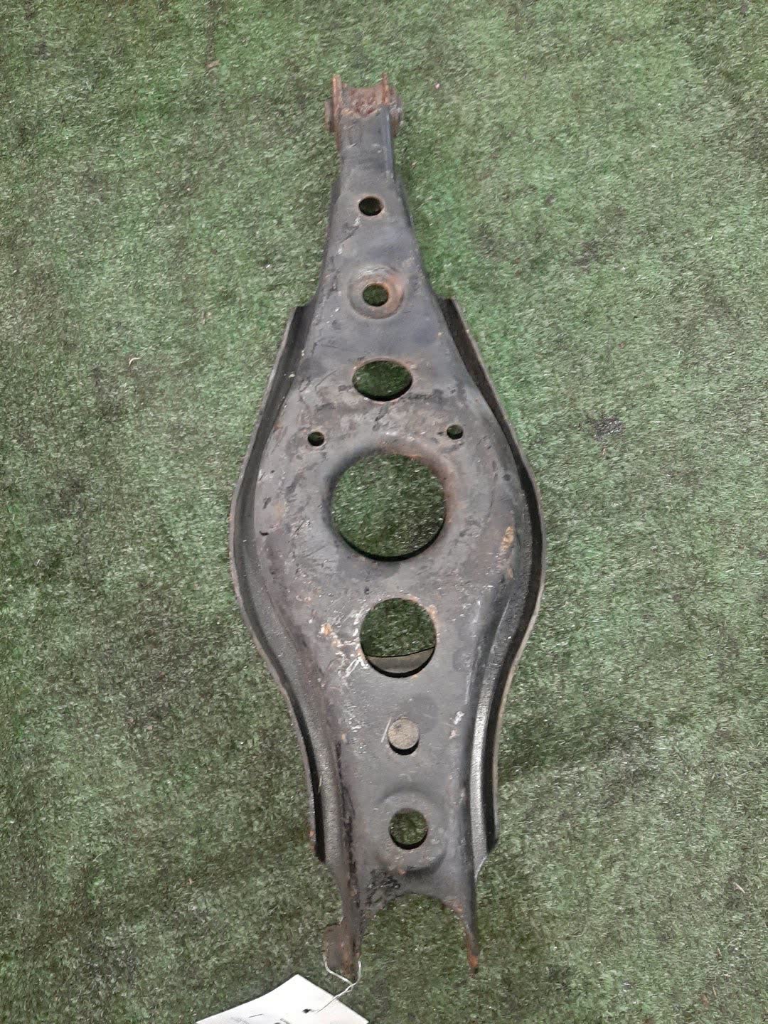 Рычаг правый задний TOYOTA VANGUARD GSA33W 2GR-FE 1 ракурс Рычаг правый задний TOYOTA VANGUARD GSA33W 2GR-FE 1 ракурс