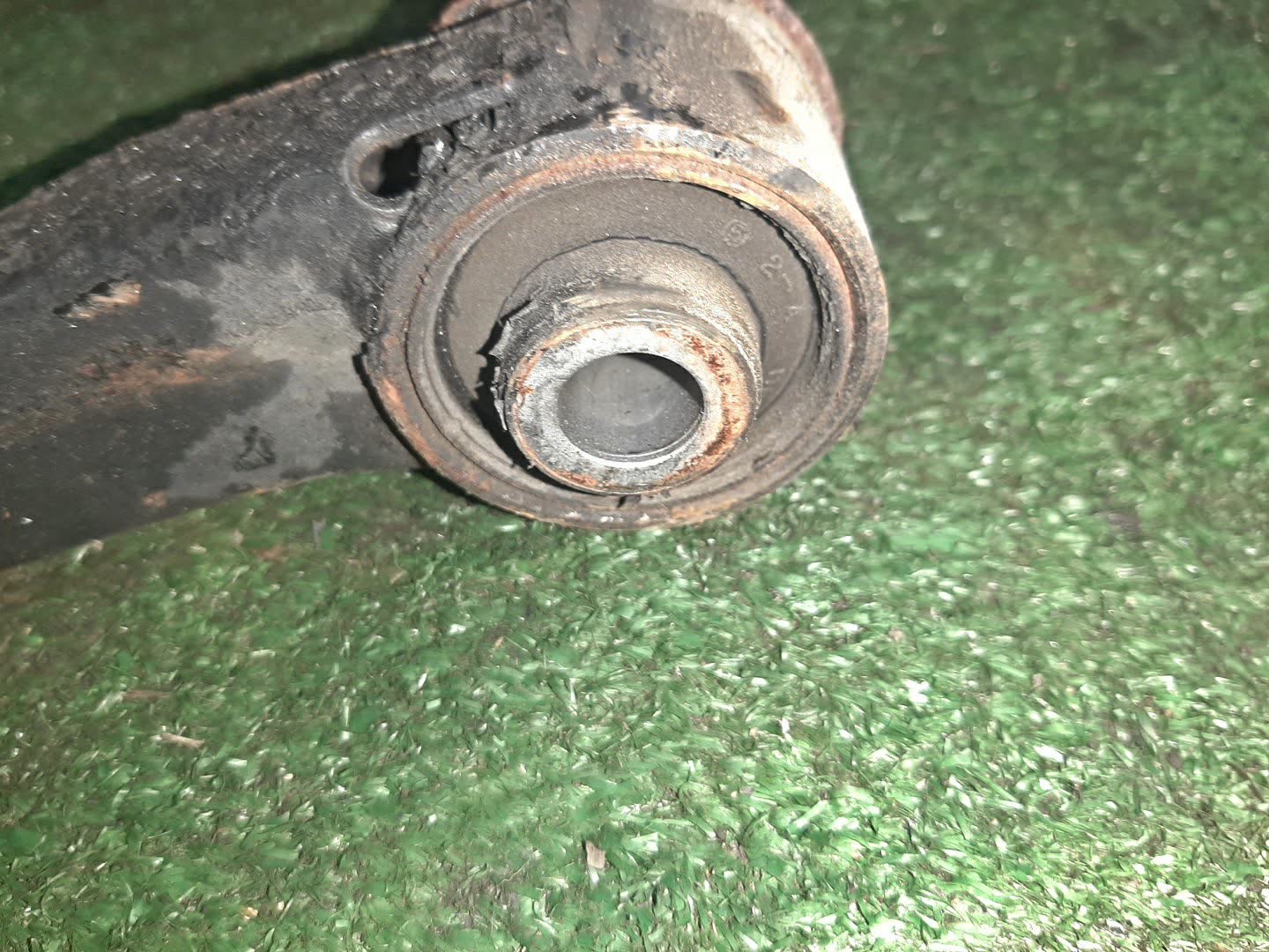 Рычаг правый передний MITSUBISHI PAJERO V75W, V65W, V78W, V73W, V63W, V68W 6G74, 4M41T, 6G72 2 ракурс