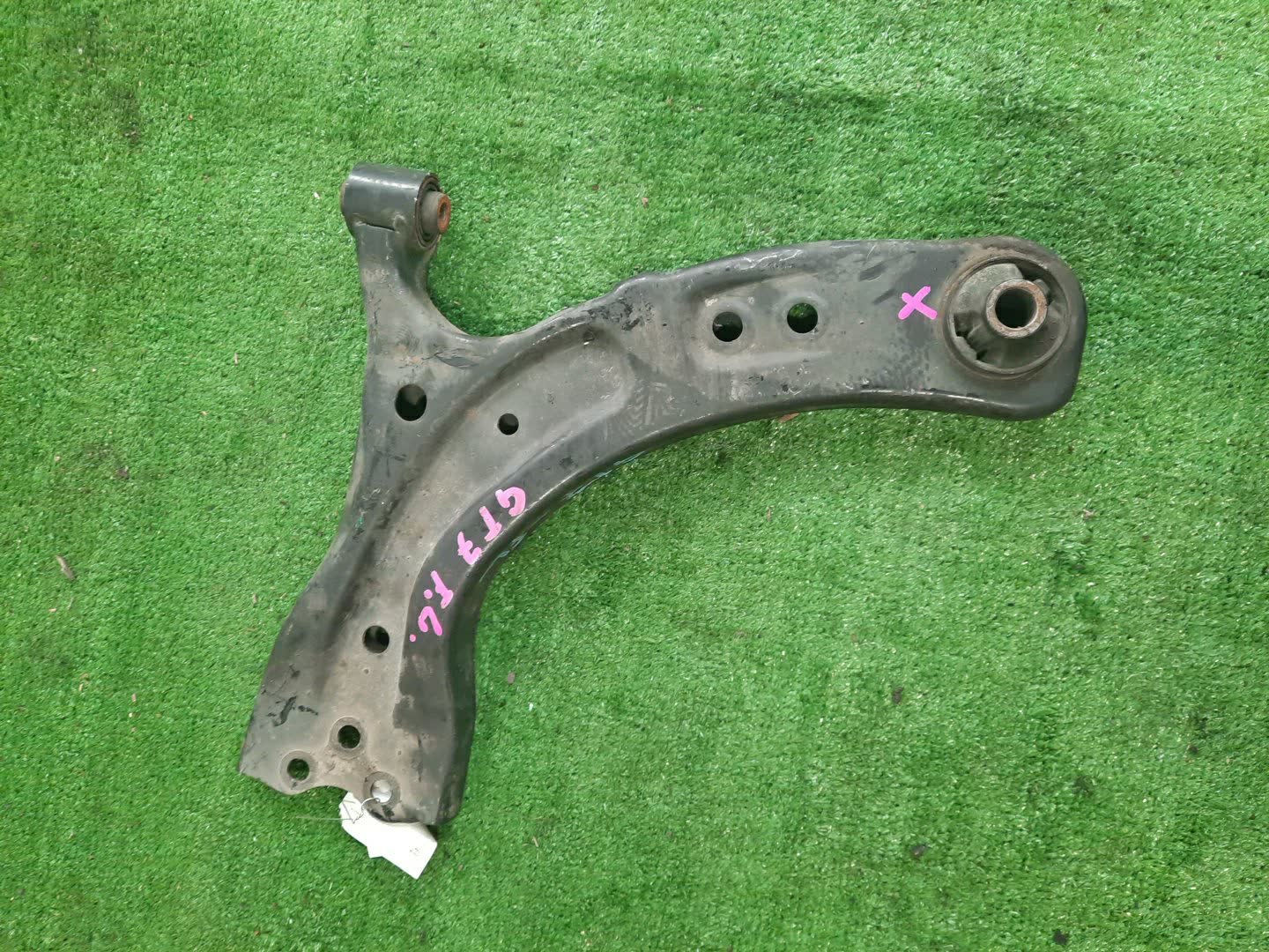 Рычаг левый передний SUBARU IMPREZA GK6, GK7, GK3, GK2, GT3, GT2, GT6, GT7 FB20 1 ракурс