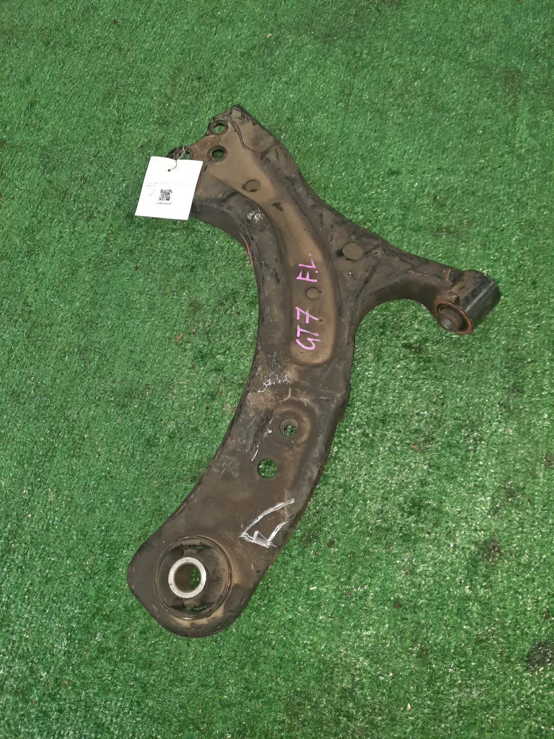 Рычаг левый передний SUBARU IMPREZA GK6, GK7, GK3, GK2, GT3, GT2, GT6, GT7 FB20 1 ракурс