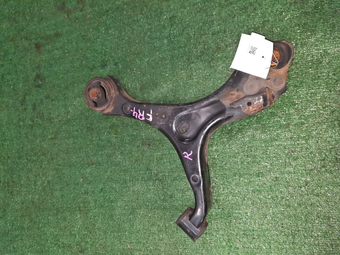 Рычаг правый передний HONDA JADE FR4 LEB 1 ракурс