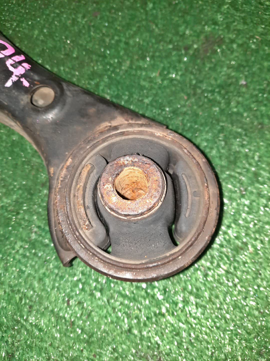 Рычаг правый передний HONDA JADE FR4 LEB 4 ракурс