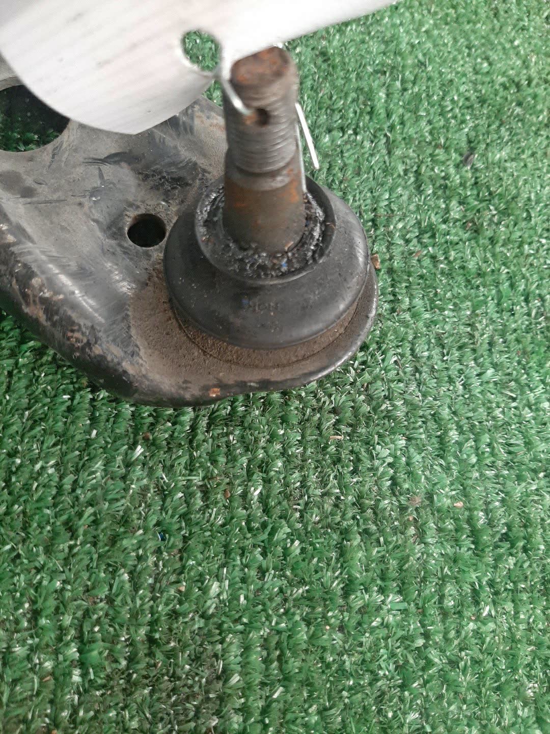 Рычаг правый передний TOYOTA RACTIS NCP120 1NZ-FE 2 ракурс