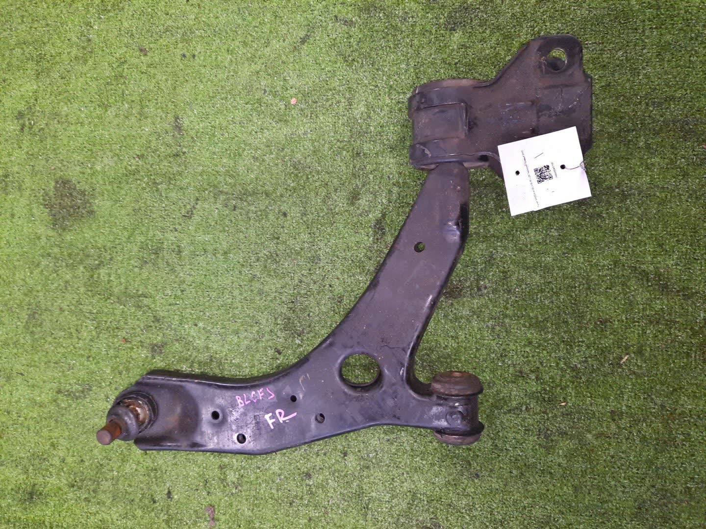 Рычаг правый передний MAZDA AXELA, MAZDA 3, 3 BL6FJ, BLEFW, BL5FP, BLEAP, BLEFP, BLFFP, BL3FW, BL5FW, BLEAW, BLFFW, BL Z6 1 ракурс