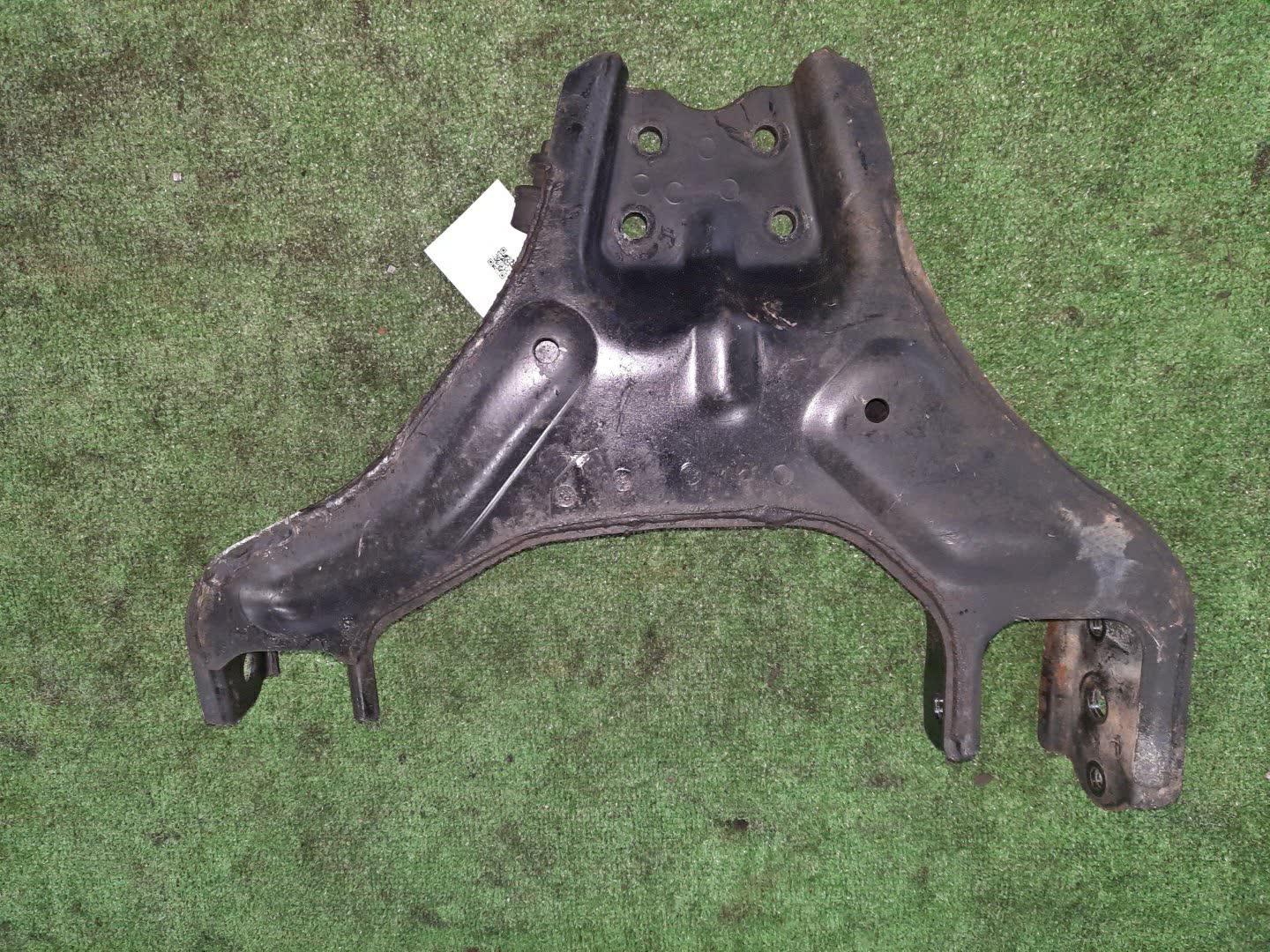 Рычаг левый передний ISUZU BIGHORN UBS69GW 4JG2-T 2 ракурс