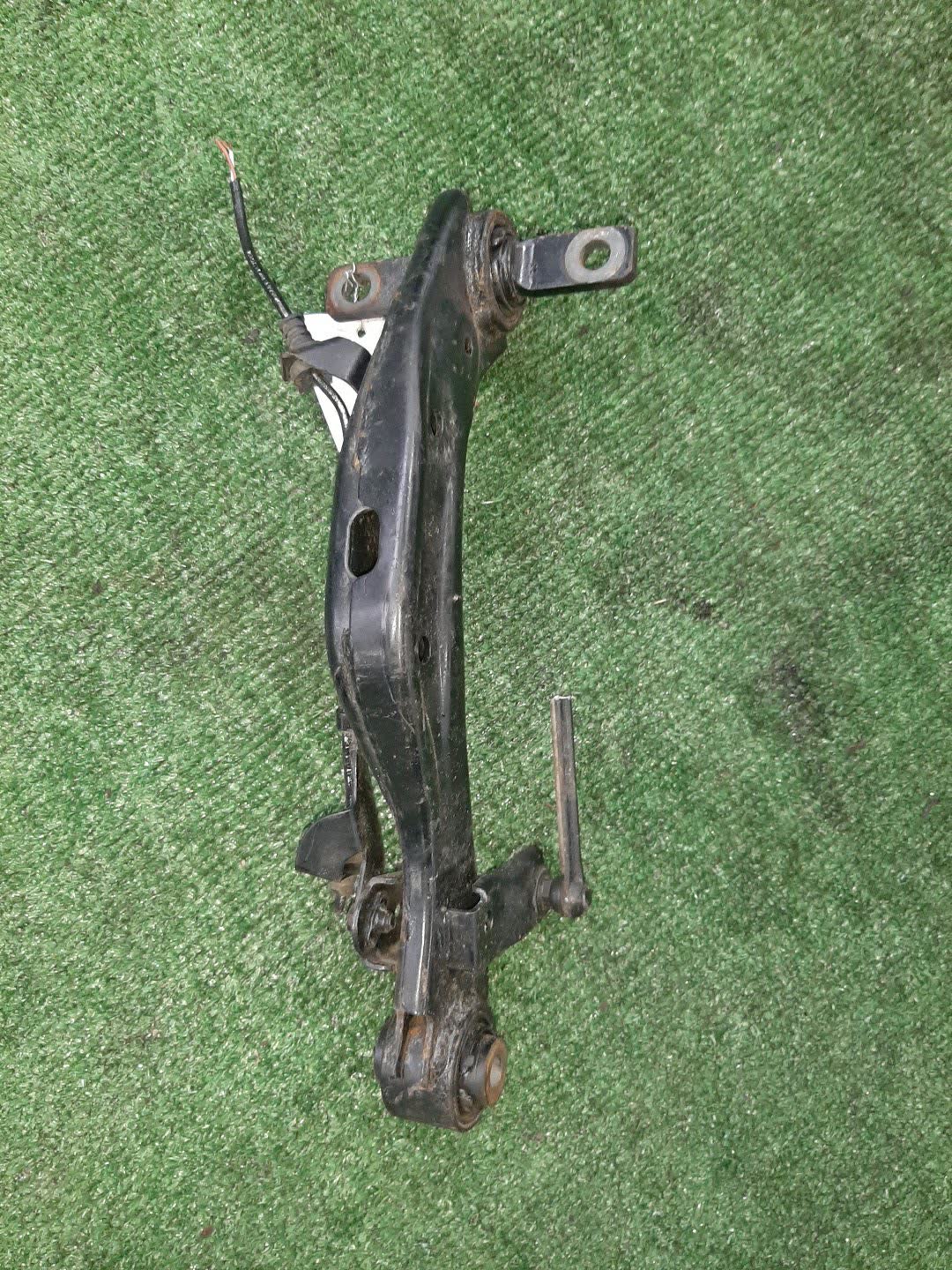 Рычаг правый задний HONDA JADE FR4 LEB 1 ракурс