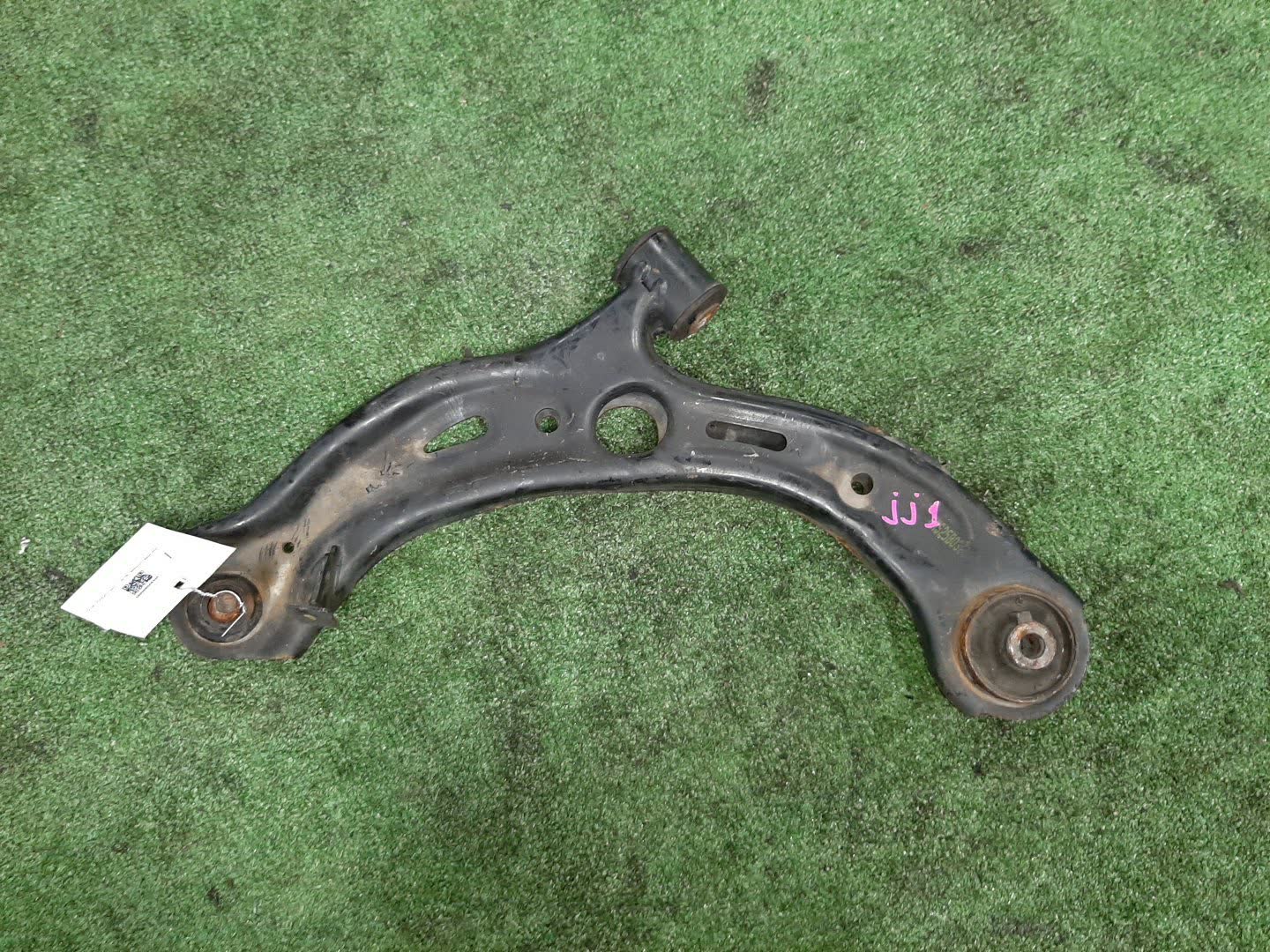 Рычаг левый передний HONDA N-VAN JJ1 S07B 1 ракурс